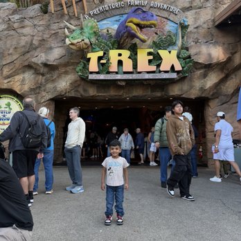 T-Rex Cafe - Front door - American Near Me - Lake Buena Vista, Florida