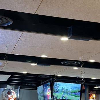 Old Chicago Pizza + Taproom - Pizza Near Me - Goodyear, Arizona Old Chicago Pizza + Taproom - Pizza Near Me - Goodyear, Arizona
