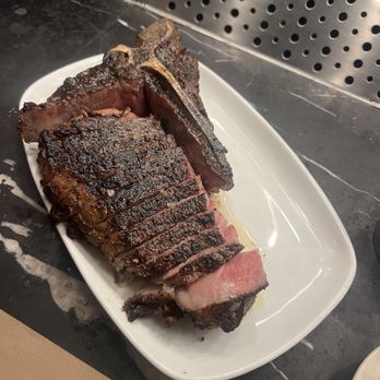 Chi Spacca - Italian Near Me - Los Angeles, California