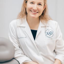 Lisa Travis, MD