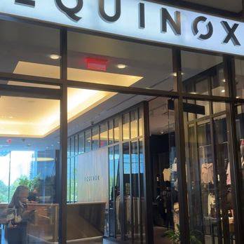 Equinox Brookfield Place - front desk - Gyms Near Me - New York, New York Equinox Brookfield Place - front desk - Gyms Near Me - New York, New York