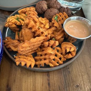 The Ginger Mule - Lentil Meatballs  & Sweet Potato Fries - Vegan Near Me - Houston, Texas