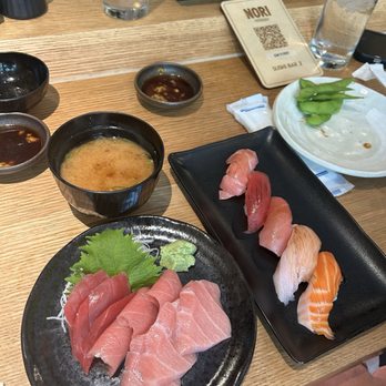 Nori Bar - Sushi Bars Near Me - Honolulu, Hawaii
