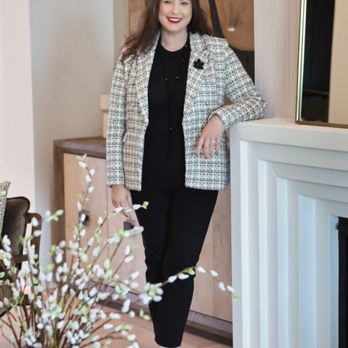 The Labita Team - Compass - Mary Adkins Bell
Realtor, Director of Operations - Real Estate Agents Near Me - Houston, Texas The Labita Team - Compass - Mary Adkins Bell
Realtor, Director of Operations - Real Estate Agents Near Me - Houston, Texas