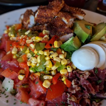 Backyard BBQ & Brew - Cobb salad with crispy chicken instead of grilled - Barbeque Near Me - Surfside, Florida