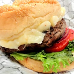 Kooper's Chowhound Burger Wagon - Turkey burger with jalapeno jack