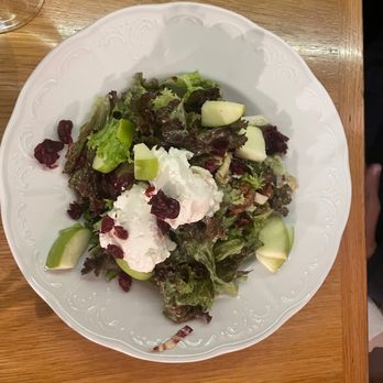 Restaurace Mincovna - Goat cheese salad - Czech Near Me - Prague, Puerto Rico