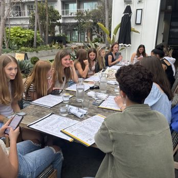 High/Low - The teens' table - Breakfast & Brunch Near Me - Oceanside, California