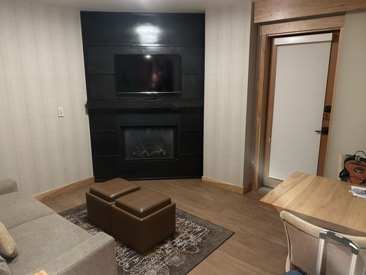 Moose Hotel & Suites by null