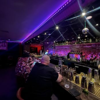 Sunny's Lounge - Cocktail Bars Near Me - Phoenix, Arizona Sunny's Lounge - Cocktail Bars Near Me - Phoenix, Arizona