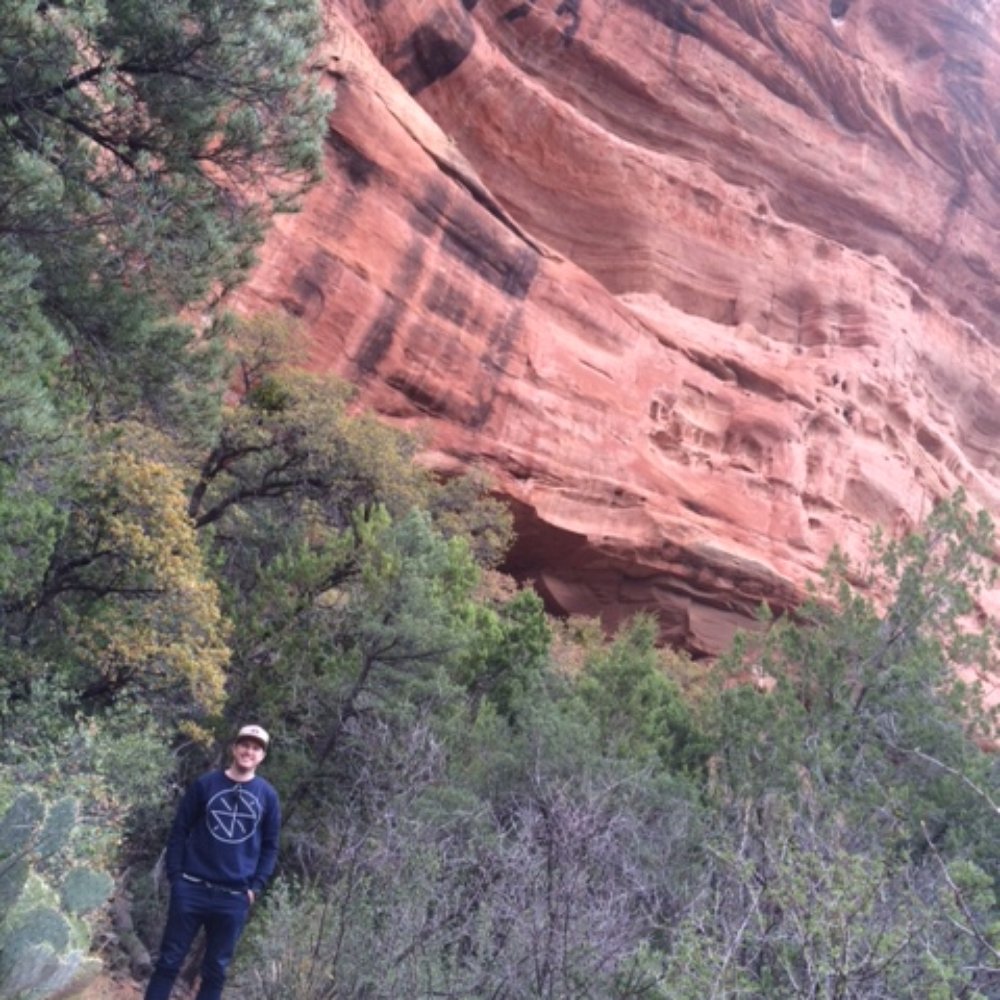 Honanki Ruins - Beautiful rock the ruins are in - Hiking Near Me - Sedona, Arizona Honanki Ruins - Beautiful rock the ruins are in - Hiking Near Me - Sedona, Arizona