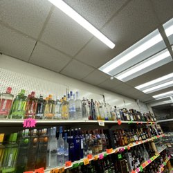 Clinton Liquor and Meat - Liqour