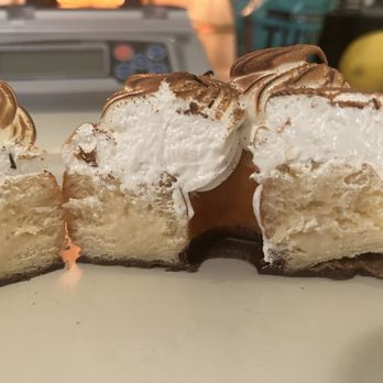 Doce Donut Co - TRES LECHES - Donuts Near Me - Seattle, Washington