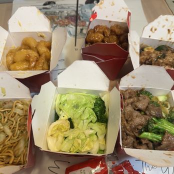 Panda Express - Honey shrimp,orange chicken,broccoli beef,mushroom chicken - Chinese Near Me - Valencia, California Panda Express - Honey shrimp,orange chicken,broccoli beef,mushroom chicken - Chinese Near Me - Valencia, California