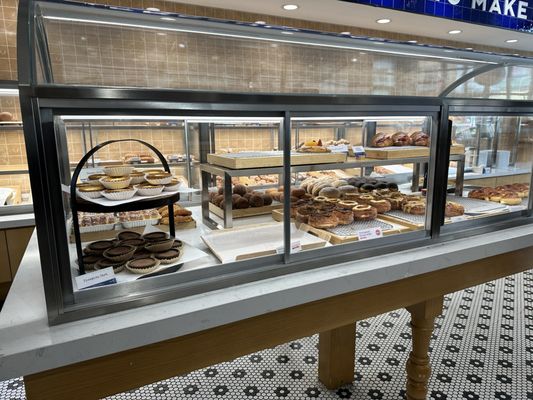 Paris Baguette by null