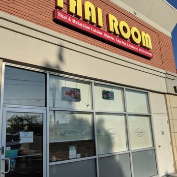 Thai Room - Main entrance - Thai Near Me - Toronto, Ontario