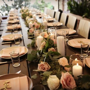 An Added Touch Flowers - Floral Designers Near Me