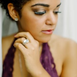L Hewitt Photography - Loving the natural light, color and subtle editing. Even flaws look good!
