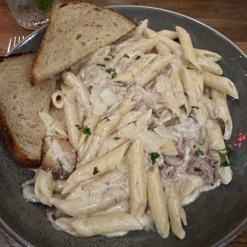 The Prewitt - Penne with chicken Alfredo - Steakhouses Near Me - Plainfield, Indiana