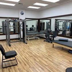 Moon Physical Therapy - Land therapy area