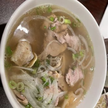Huynh Restaurant - Large pho with 4 meats - Vietnamese Near Me - Houston, Texas Huynh Restaurant - Large pho with 4 meats - Vietnamese Near Me - Houston, Texas