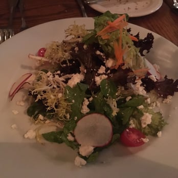 Le Gigot - Salad with goat cheese - French Near Me - New York, New York