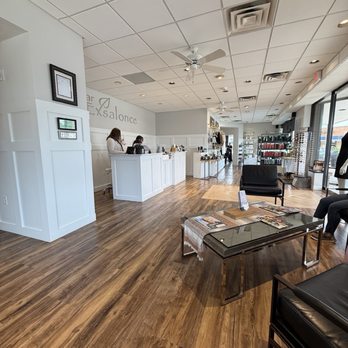 Par Exsalonce - Day Spas Near Me - Overland Park, Kansas Par Exsalonce - Day Spas Near Me - Overland Park, Kansas
