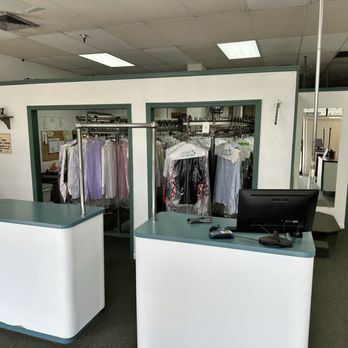 Lake Ida Cleaners - Sewing & Alterations Near Me - Delray Beach, Florida Lake Ida Cleaners - Sewing & Alterations Near Me - Delray Beach, Florida