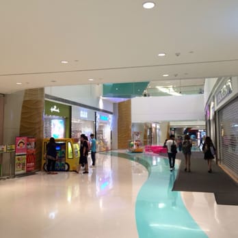 愉景新城 - Kids strew at discovery park - Shopping Centers Near Me - Hong Kong, HK