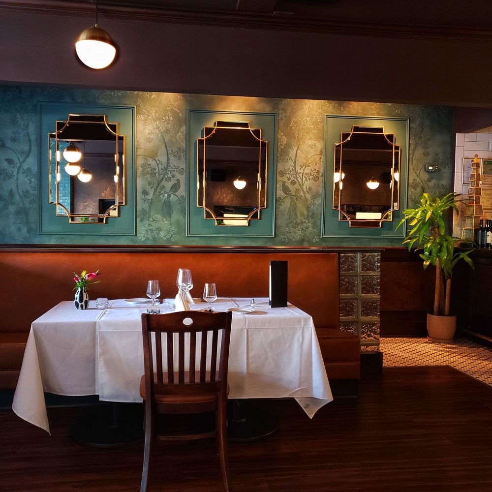 Marco's Kitchen - Dining room - French Near Me - La Grange, Illinois