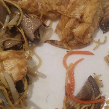Pho Viet Xpress - Two black hairs found at the bottom of my friends dish. - Vietnamese Near Me - Vaughan, Ontario