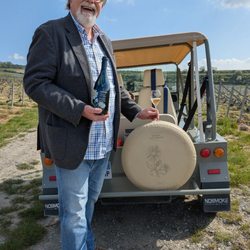 Greg Nowak avec le Moke Electrique au paysage
