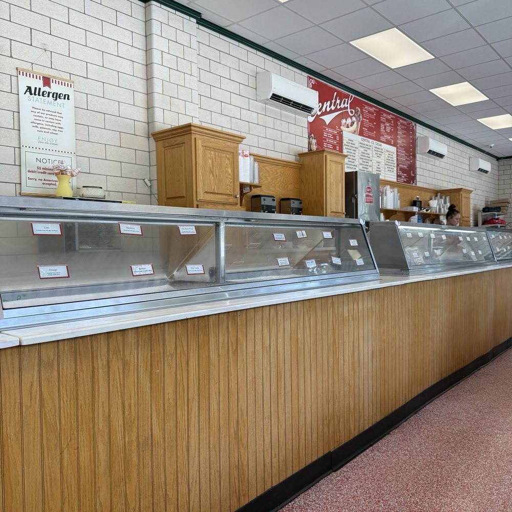 Central Dairy - Ice Cream & Frozen Yogurt Near Me - Jefferson City, Missouri