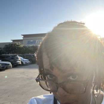 EōS Fitness - EOS Fitness cancellation process is ridiculous! I was told twice that I had to drive in to cancel. - Gyms Near Me - Euless, Texas