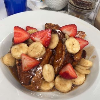 26 Beach Restaurant - Go Bananas French Toast. So good!! - New American Near Me - Venice, California 26 Beach Restaurant - Go Bananas French Toast. So good!! - New American Near Me - Venice, California