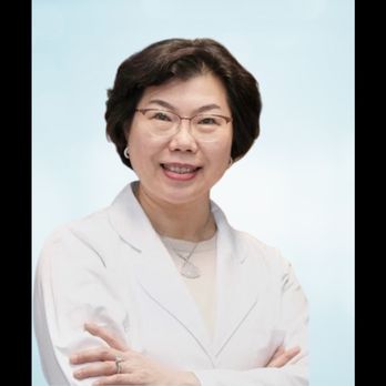 HealthKey Group  - Founder Nikki Zhang - Acupuncture Near Me - Flushing, New York