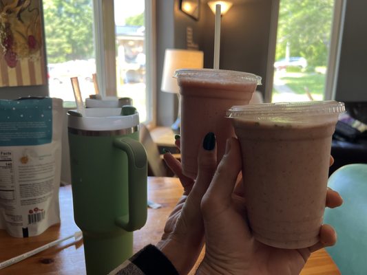 Daymoon Coffeebar by null