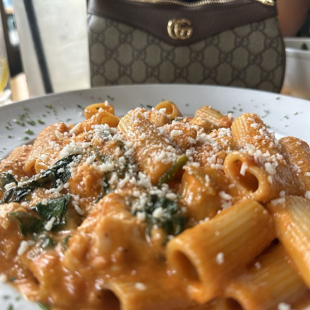 Fumo Kips Bay - Rigatoni Fiorentina - New American Near Me - New York, New York