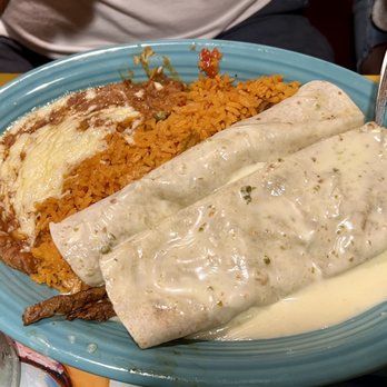 Las Trancas - Steak burritos with rice and beans - Mexican Near Me - Belpre, Ohio Las Trancas - Steak burritos with rice and beans - Mexican Near Me - Belpre, Ohio