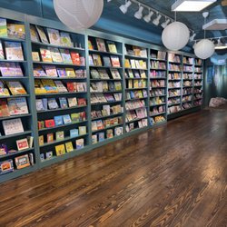 Northport Books - A big beautiful bookstore filled with so many books