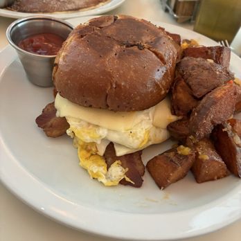 Percy Diner & Bar - Breakfast sandwich - New American Near Me - Philadelphia, Pennsylvania