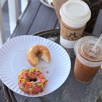 The Donut Experiment - 1 Donut with strawberry icing & fruit-loops 1 Donut with glaze - Donuts Near Me - Anna Maria, Florida The Donut Experiment - 1 Donut with strawberry icing & fruit-loops 1 Donut with glaze - Donuts Near Me - Anna Maria, Florida