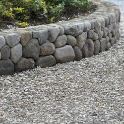 Rockland Landscaping and Masonry - Stone retraining wall