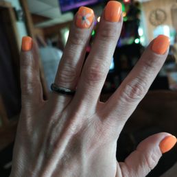 Kelly did such an amazing job on my nails!
