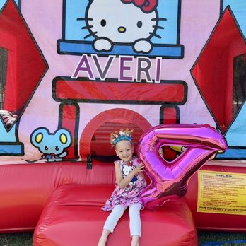Jolly Bouncers - Hello Kitty Bounce House - Bounce House Rentals Near Me - Simi Valley, California