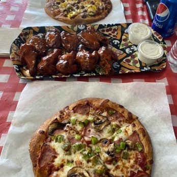 Fernando's Pizza - 2 customized pizzas & wings - Pizza Near Me - Spring Valley, California Fernando's Pizza - 2 customized pizzas & wings - Pizza Near Me - Spring Valley, California
