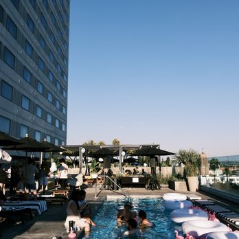 Kimpton Everly Hotel - Beautiful rooftop pool area - Venues & Event Spaces Near Me - Los Angeles, California Kimpton Everly Hotel - Beautiful rooftop pool area - Venues & Event Spaces Near Me - Los Angeles, California