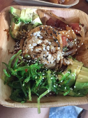 Da Kine Poke by null