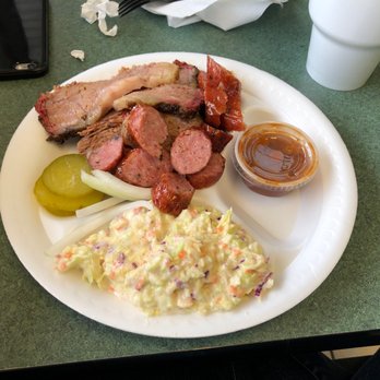 Texas Cooler - My plate - Barbeque Near Me - Stockdale, Texas Texas Cooler - My plate - Barbeque Near Me - Stockdale, Texas