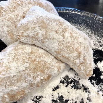 Round Pie Pizza Company - Zeppole - Pizza Near Me - Old Bridge Township, New Jersey Round Pie Pizza Company - Zeppole - Pizza Near Me - Old Bridge Township, New Jersey